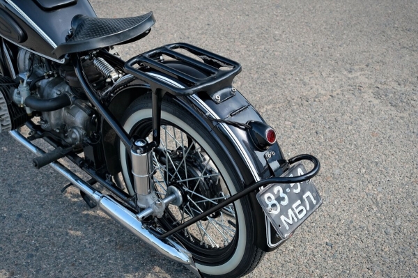 «Урал М-72», на который потратили $4 700. Белорус вдохнул жизнь в 68-летний советский байк «Урал М-72», на который потратили $4 700. Белорус вдохнул жизнь в 68-летний советский байк