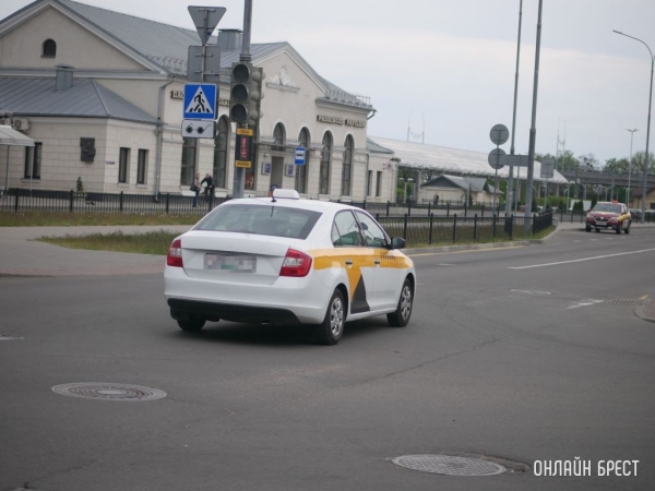 Могут ли дети самостоятельно заказывать такси и ездить без родителей Могут ли дети самостоятельно заказывать такси и ездить без родителей
