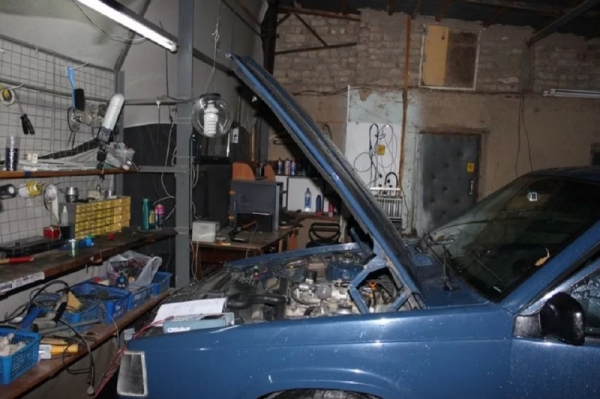 «Мастер на все руки». Решил отремонтировать машину в гаражах – ни авто, ни денег