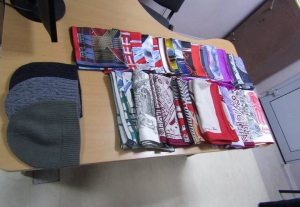 Случай на границе в Бресте: женщина планировала провезти брендовую одежду и парфюмерию на сумму более 70 тысяч белорусских рублей