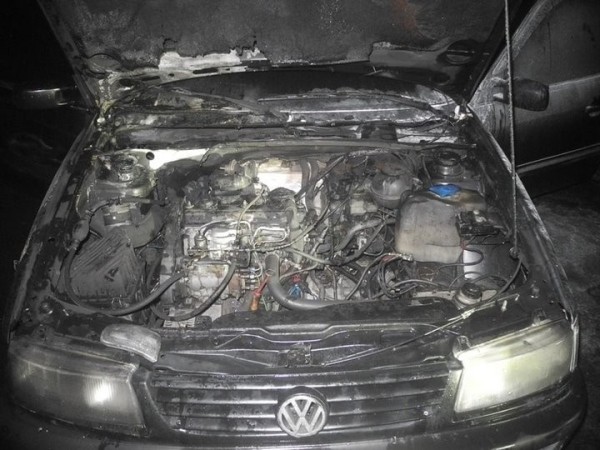 Мужчина гулял по району и поджигал машины. Если не горели — возвращался и вновь поджигал Мужчина гулял по району и поджигал машины. Если не горели — возвращался и вновь поджигал