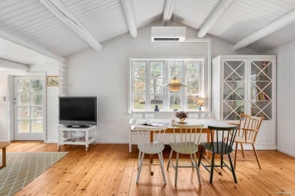 Не спешите сносить. Хозяева этих старых хат превратили их в современные дома — и не нарадуются