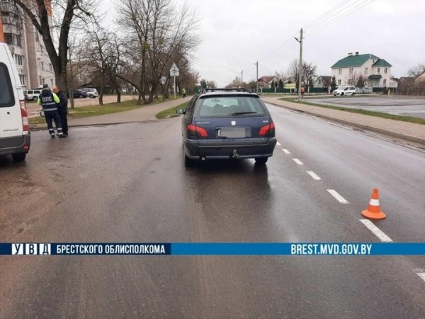 77-летнюю велосипедистку сбили в Берёзе