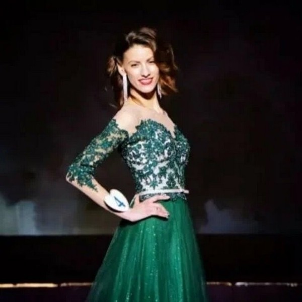 Золушка из Барановичей: как неслышащая горожанка стала королевой красоты