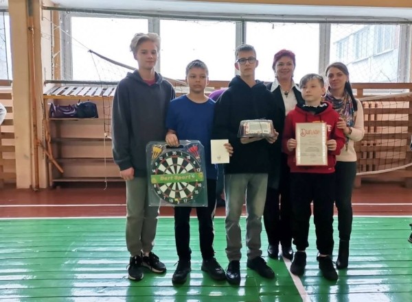 В Бресте среди школьников пришли соревнования по дартсу
