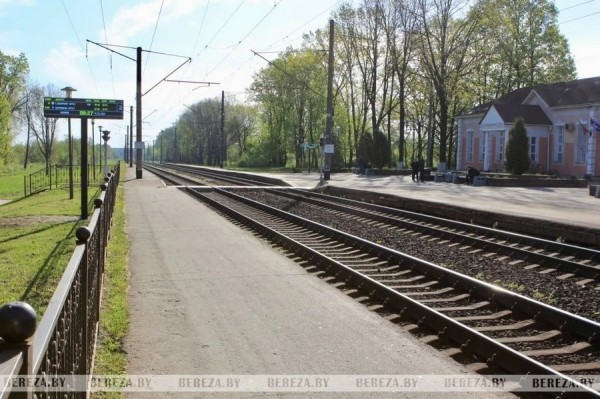 Электронные табло появились на ж/д вокзале в Берёзе