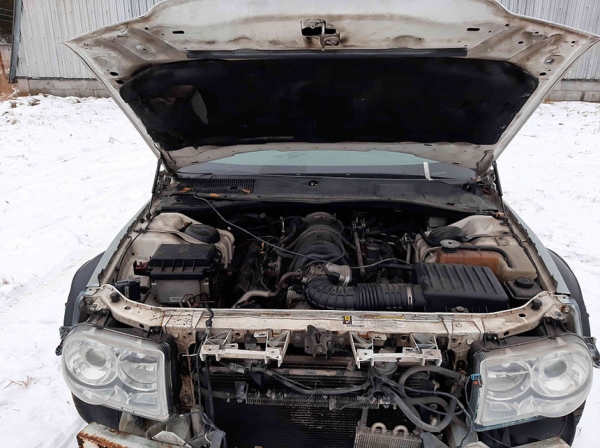 МВД продаёт ржавый Chrysler 300С, сделав уценку. Сколько было, а сколько стало?