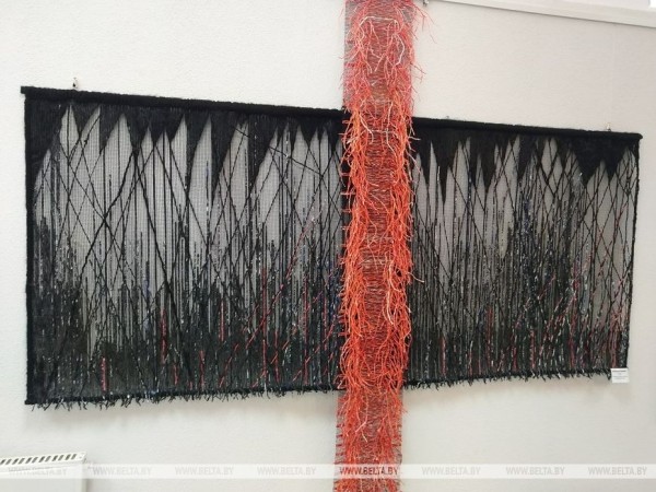 Лучшие работы белорусских художников-концептуалистов презентовали в Бресте