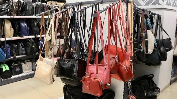 Соберите свой безупречный образ с иголочки в «ЦУМе», на третьем этаже. Готовимся к выпускным, линейкам, свадьбам