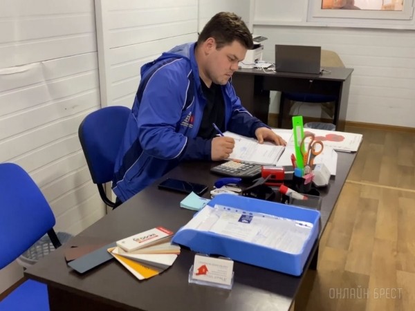 Газосиликатные блоки, кирпич, цемент, металлочерепица, камень, смеси и многие другие стройматериалы в Бресте