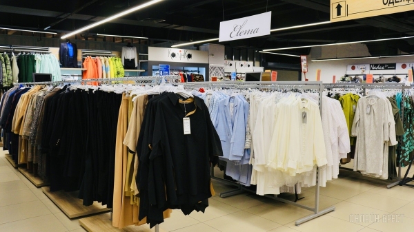 Соберите свой безупречный образ с иголочки в «ЦУМе», на третьем этаже. Готовимся к выпускным, линейкам, свадьбам