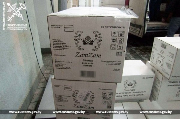 Брестской таможней возбуждено уголовное дело по факту незаконного перемещения через границу группой лиц 6,5 тонн кедрового ореха