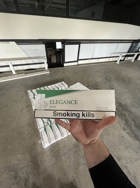 В пассажирском автобусе, приехавшем из Беларуси в Литву, обнаружили тайник с контрабандой