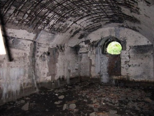 На аукцион выставили часть Брестской крепости. Готовьте 164 000 рублей, и она ваша