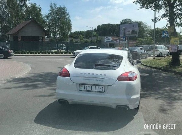 Читатель: Хороший номер у Porsche :)
             
                Читатель: Хороший номер у Porsche :)