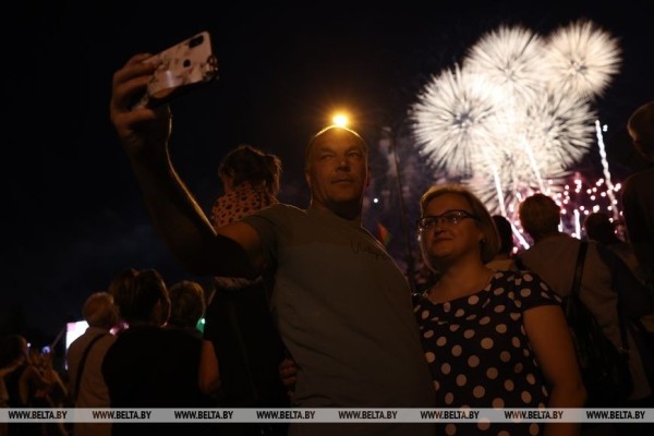 Праздничный салют в Брестской крепости