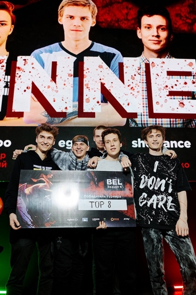 «Налегке за один месяц заработал 500 долларов». Молодой киберспортсмен из Беларуси — о работе, зарплате и жизни