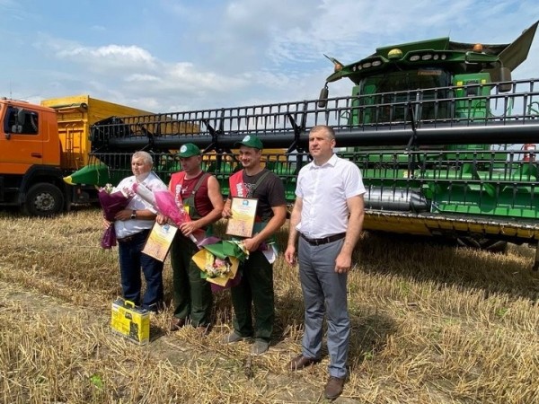 Комбайнер из Каменецкого района — первый трехтысячник в Беларуси