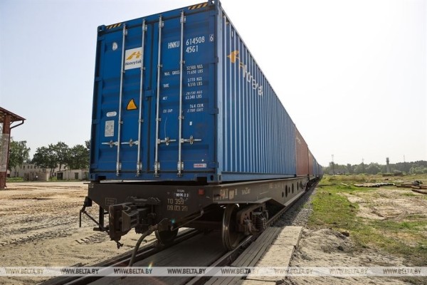 Крупнейший в регионе транспортно-логистический центр заработал в Жабинке