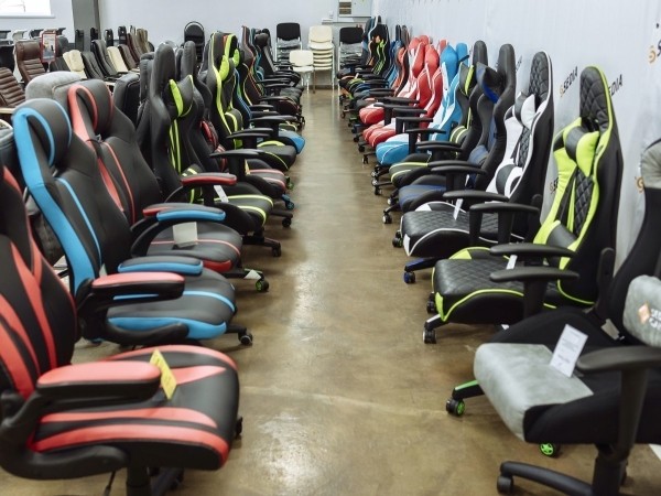 Забирай мебель сейчас, а плати потом в дискаунтере «AksHоme» на Вычулках!