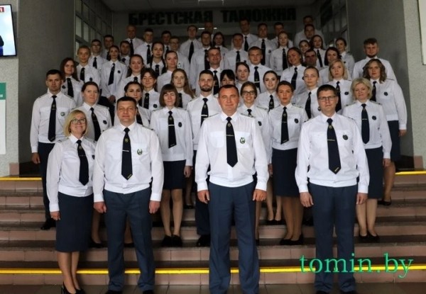 В Брестской таможне состоялось торжественное вручение погон