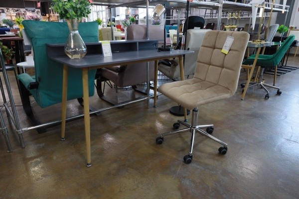 Забирай мебель сейчас, а плати потом в дискаунтере «AksHоme» на Вычулках!