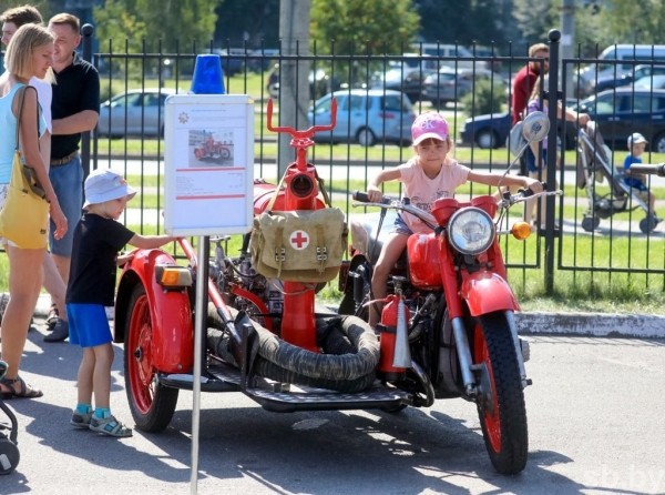 В Бресте открыли ЧМ по пожарно-спасательному спорту