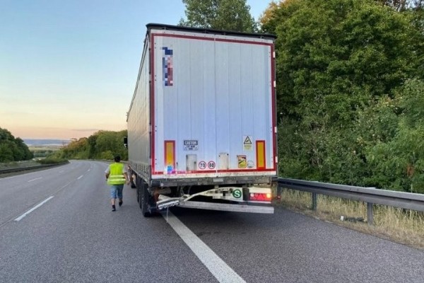 В Германии в фуру белоруса врезался Volkswagen Golf