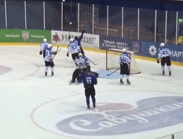 Хоккейный клуб «Брест» вышел в «финал четырех» Кубка Салея