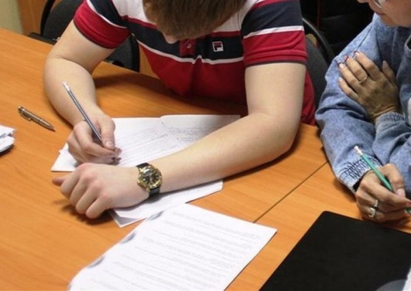 Можно ли быть репетитором и учителем? В Беларуси введут комиссии по «конфликту интересов педработника» Можно ли быть репетитором и учителем? В Беларуси введут комиссии по «конфликту интересов педработника»