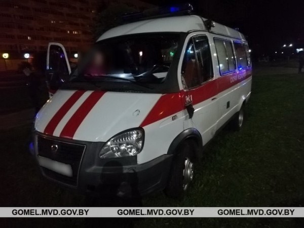 В Гомеле автомобиль скорой помощи насмерть сбил велосипедиста