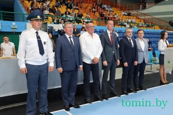 В Бресте открылся международный турнир таможенных служб по мини-футболу