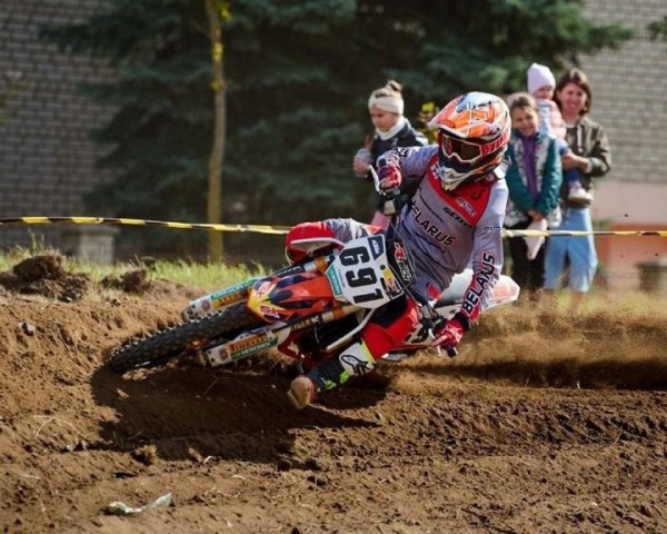 Кобринчанин Александр Фридлендер завоевал серебряную медаль в международных соревнованиях по мотокроссу