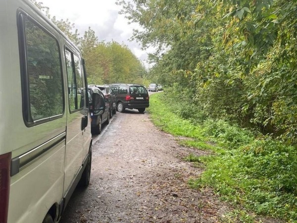 «Стоим до крепости». Новая система очереди на границе — ситуация в Бресте