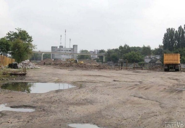 Назад в прошлое. Место, на котором построен новый автовокзал в Бресте
             
                Назад в прошлое. Место, на котором построен новый автовокзал в Бресте