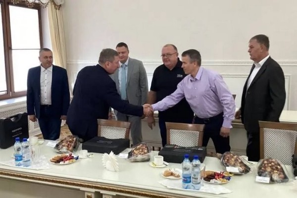 День отца отметили торжественным награждением многодетных пап в Брестском горисполкоме