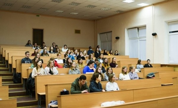 В Беларуси студенты вуза смогут бесплатно получить рабочую специальность