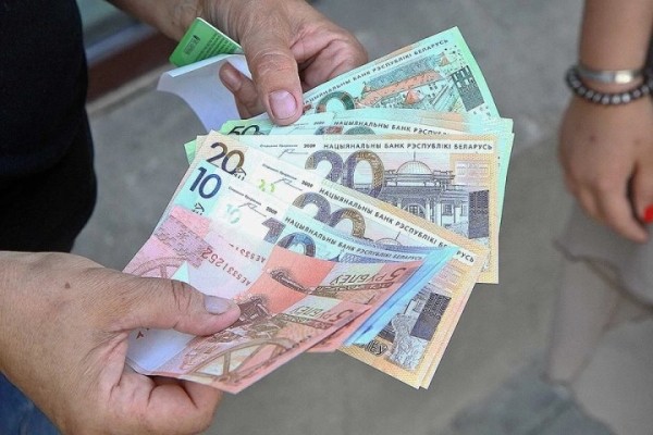 Работникам ликвидируемой частной фирмы в Кобринском районе не выплатили более 38 тыс. рублей зарплаты