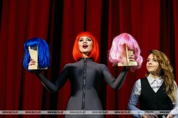 Лучшие постановки Брестского театра драмы отметили специальной премией «Золотая афиша» Лучшие постановки Брестского театра драмы отметили специальной премией «Золотая афиша»