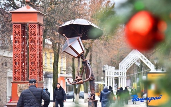 Два необычных фонаря установят в центре Барановичей