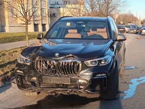 Водитель BMW совершил ДТП в Пинске. Пострадал 13-летний подросток