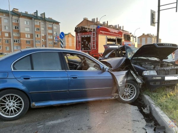 В Дрогичине работник МЧС в свободное от несения службы время оказал помощь пострадавшим в ДТП