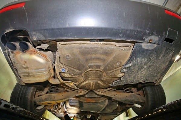 «Брал новым у дилера в 2009 году». Белорус показал VW Jetta 1.9 TDI, который до сих пор обслуживает у «официалов»