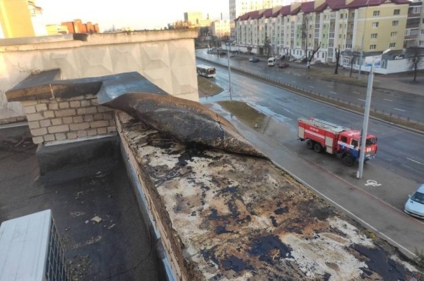 Дело об упавшей на машину с крыши дома бетонной балке. Владелица выиграла суд спустя год Дело об упавшей на машину с крыши дома бетонной балке. Владелица выиграла суд спустя год