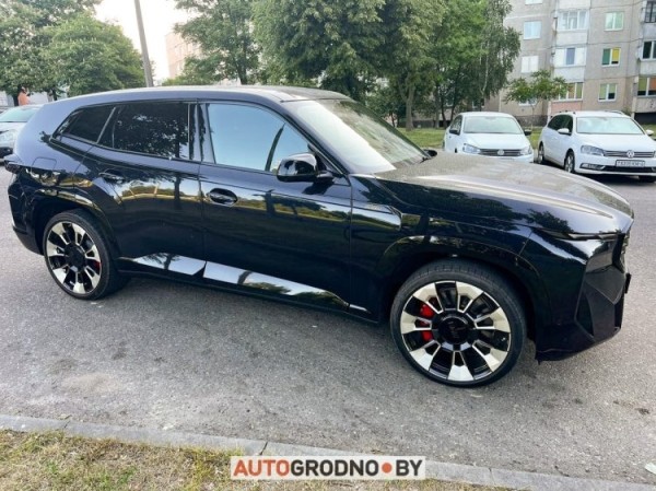 В Гродно замечен BMW XM 2023 – технологичнее и престижнее у BMW не бывает