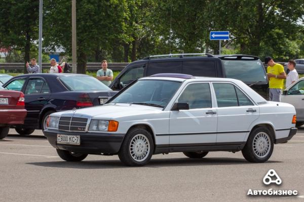 «Нет года выпуска, есть состояние». В Беларуси владельцы старых Mercedes собрались на большую встречу