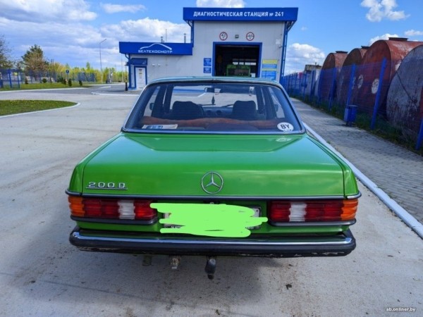 «23 года у одного хозяина». Житель Брестской области выставил на продажу Mercedes-Benz W123