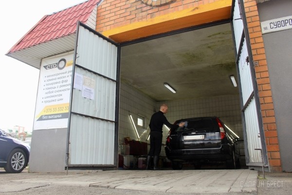 Автовладелец? Тогда смотри, на каких автомойках Бреста точно стоит обслуживать свою «ласточку»