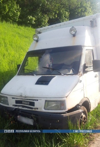 Пьяный бесправник совершил ДТП и пытался дать взятку ГАИ. Возбуждено уголовное дело