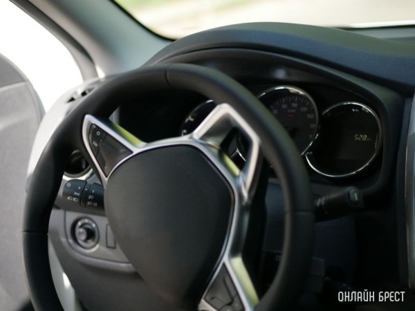 Инвалид «повесил» на себя авто, не зная об этом. Теперь должен налоговой более $16 тысяч